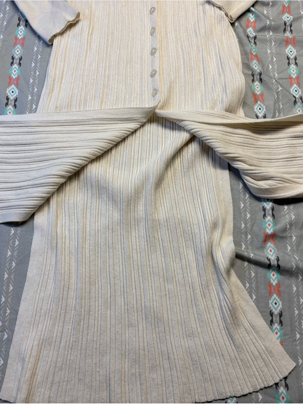 🍄Abercrombie & Fitch Ivory Ribbed Button-Front Long Sleeve Dress - Picture 3 of 3